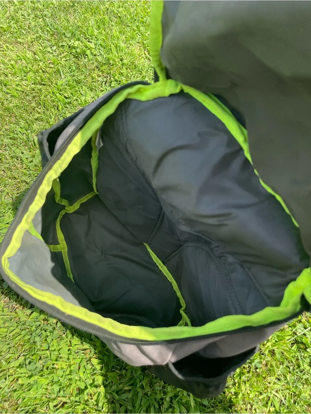 LOUISVILLE SLUGGER MLB Licensed 3 Stick Youth Baseball Equipment Bag